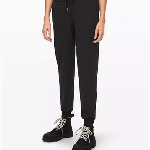 Lululemon on the fly jogger woven